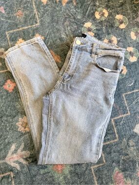 Forever 21 Light Wash Men’s Jeans